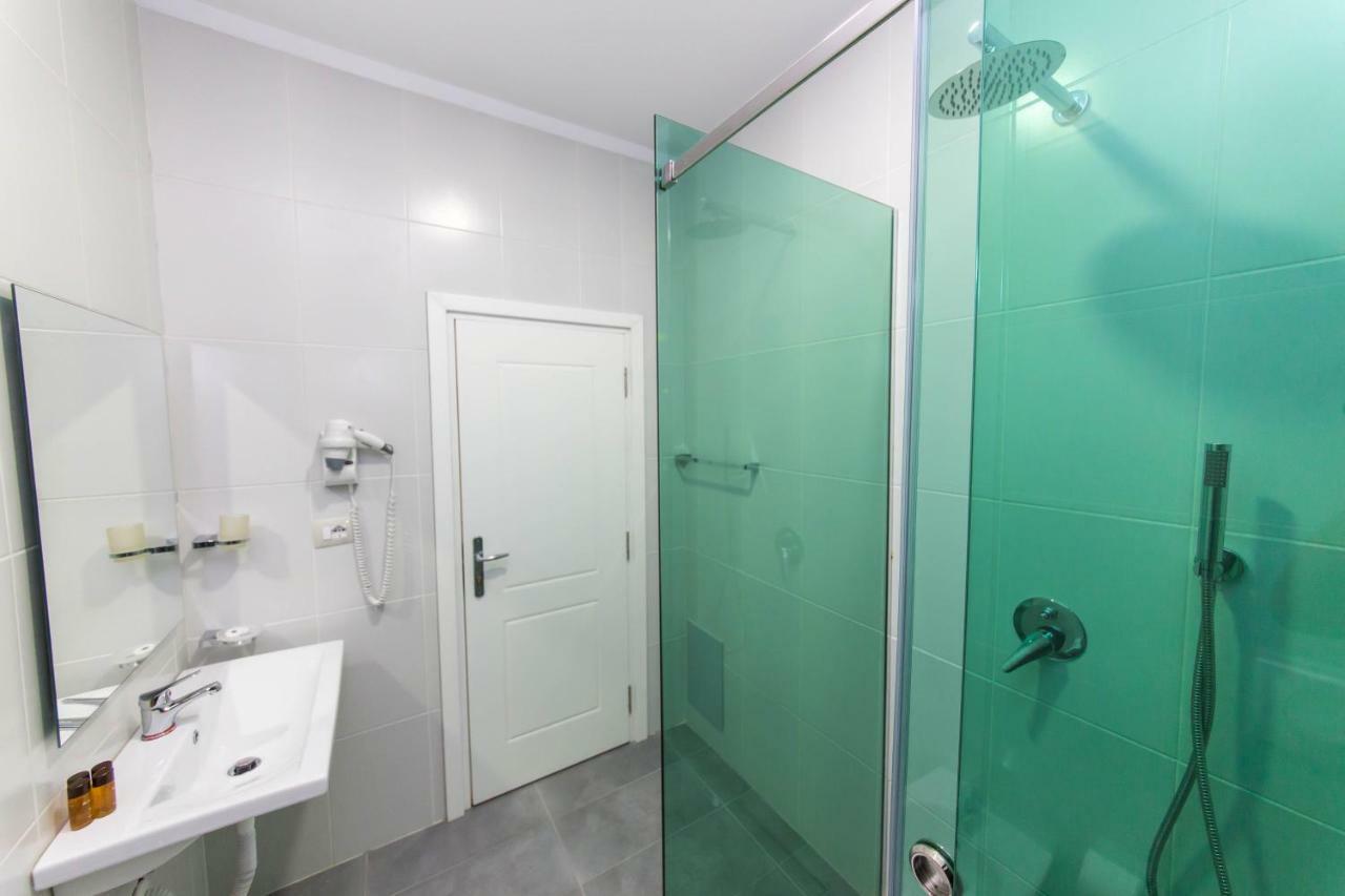 Alban Eco Hotel Dhërmi Δωμάτιο φωτογραφία